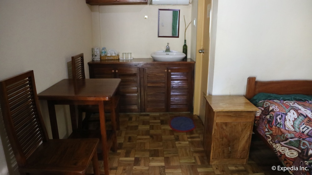 Standard Room (Airconditioned) photo 2