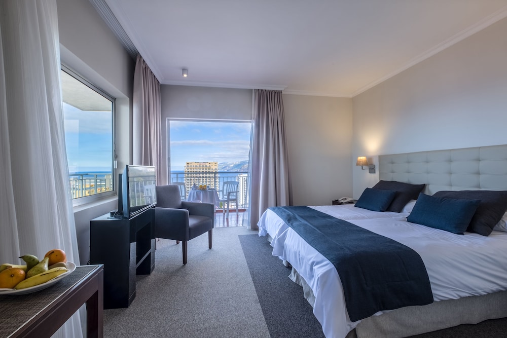 Superior Double Room (Esquina)
