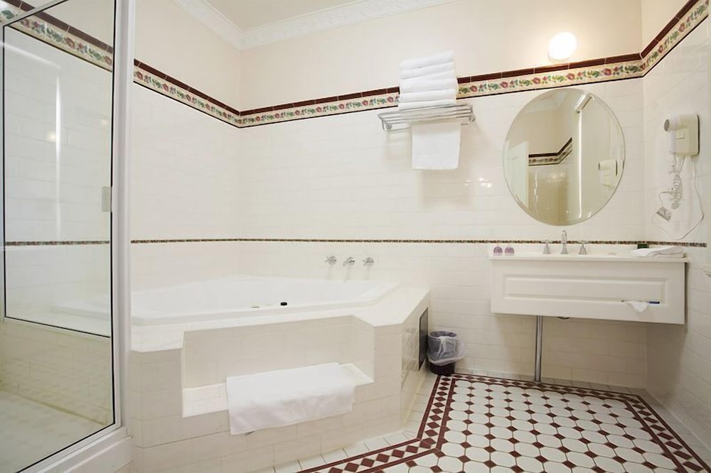 Royal Spa Suite - Photo 12