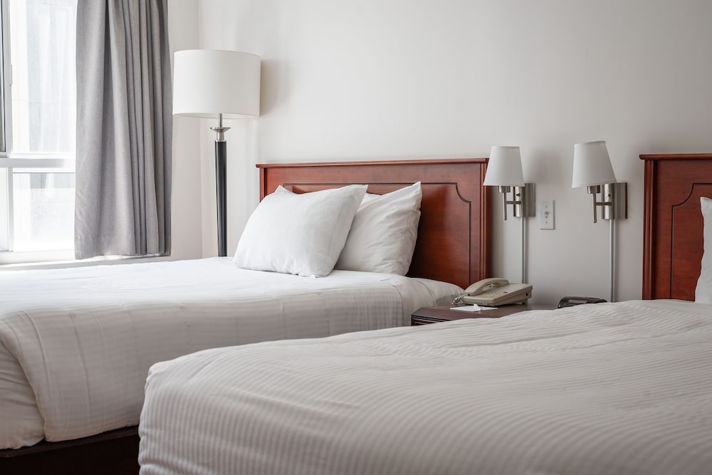 Standard Room, 2 Queen Beds - Photo 1