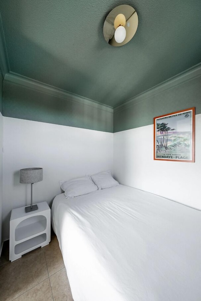 Junior Apartment, Partial Ocean View