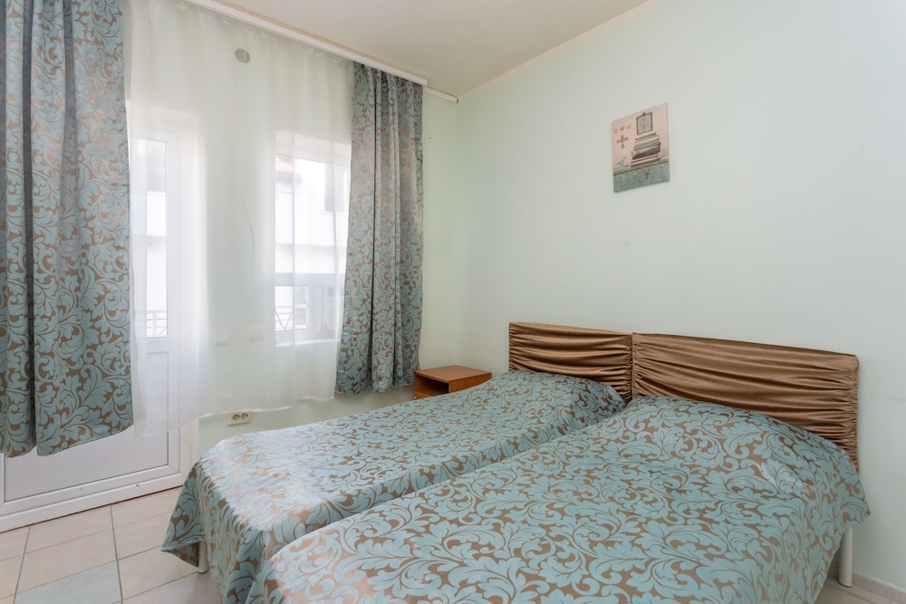 Standard Double or Twin Room photo 1