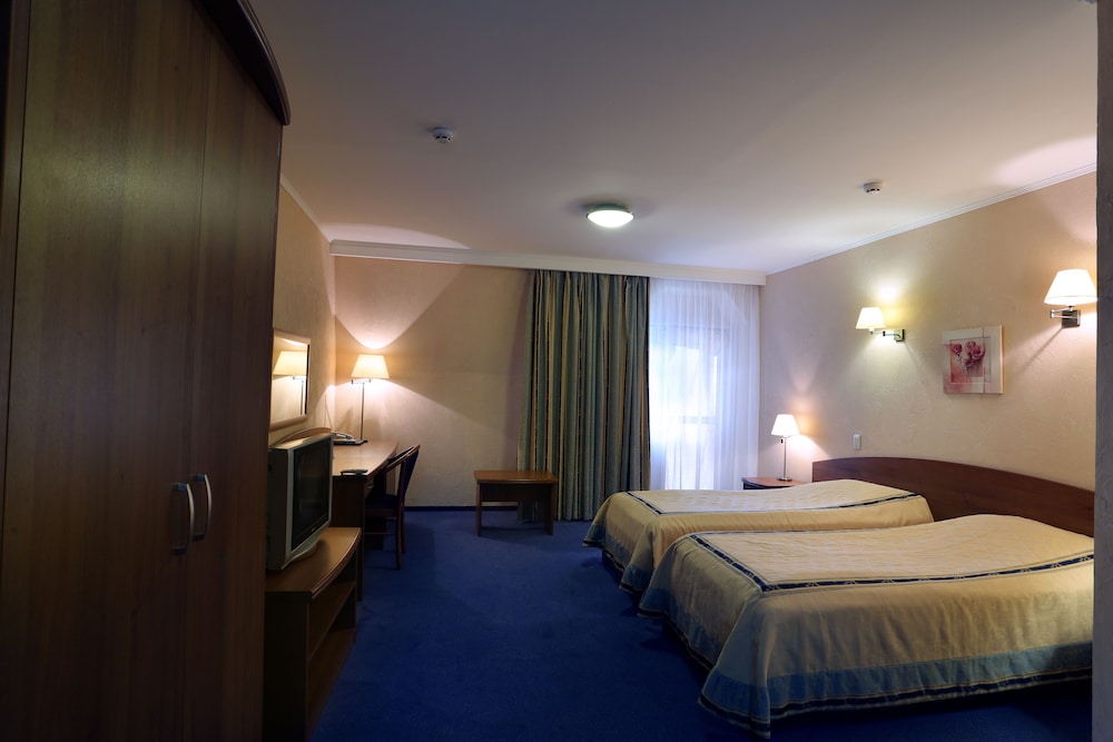 Standard Double or Twin Room photo 3
