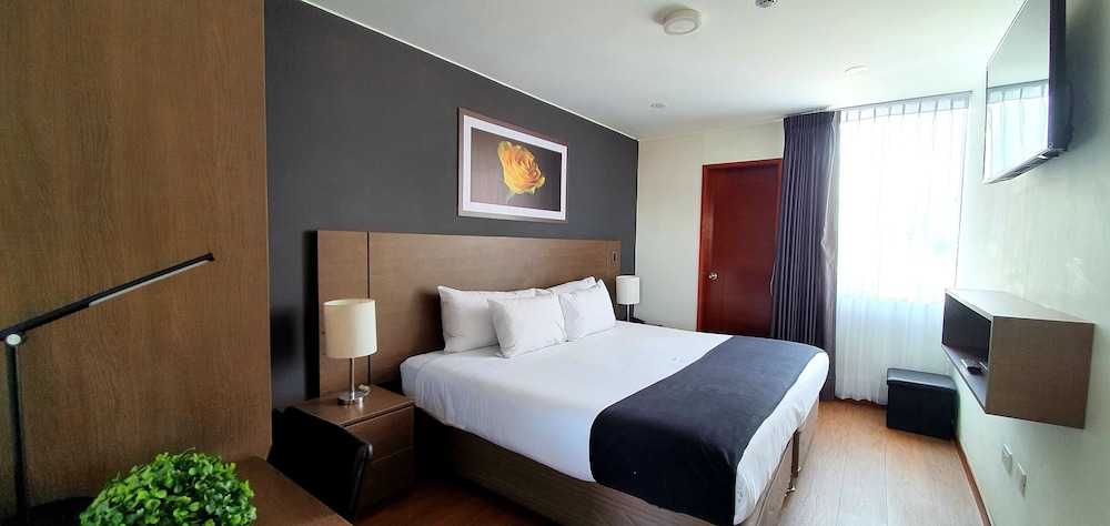 Standard Room, 1 King Bed photo 1