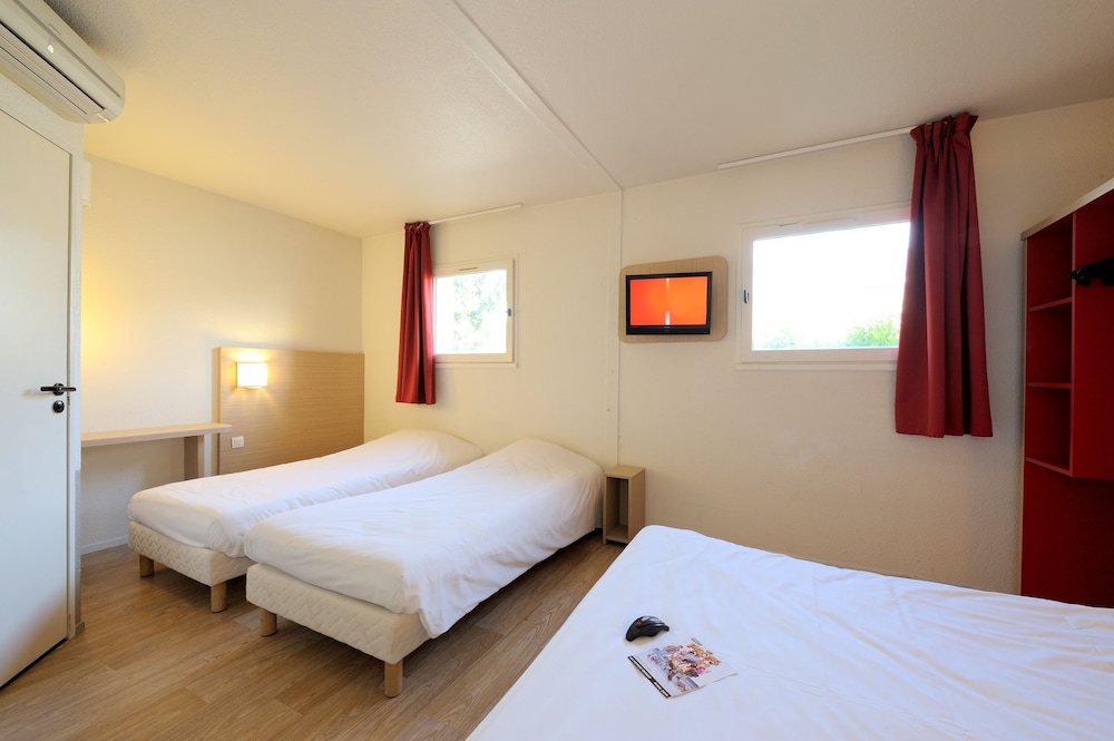 Quadruple Room - Photo 5
