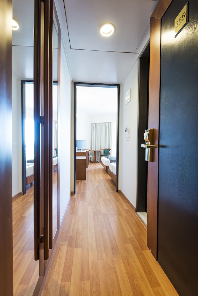 Double Room, Partial Sea View - Photo 17
