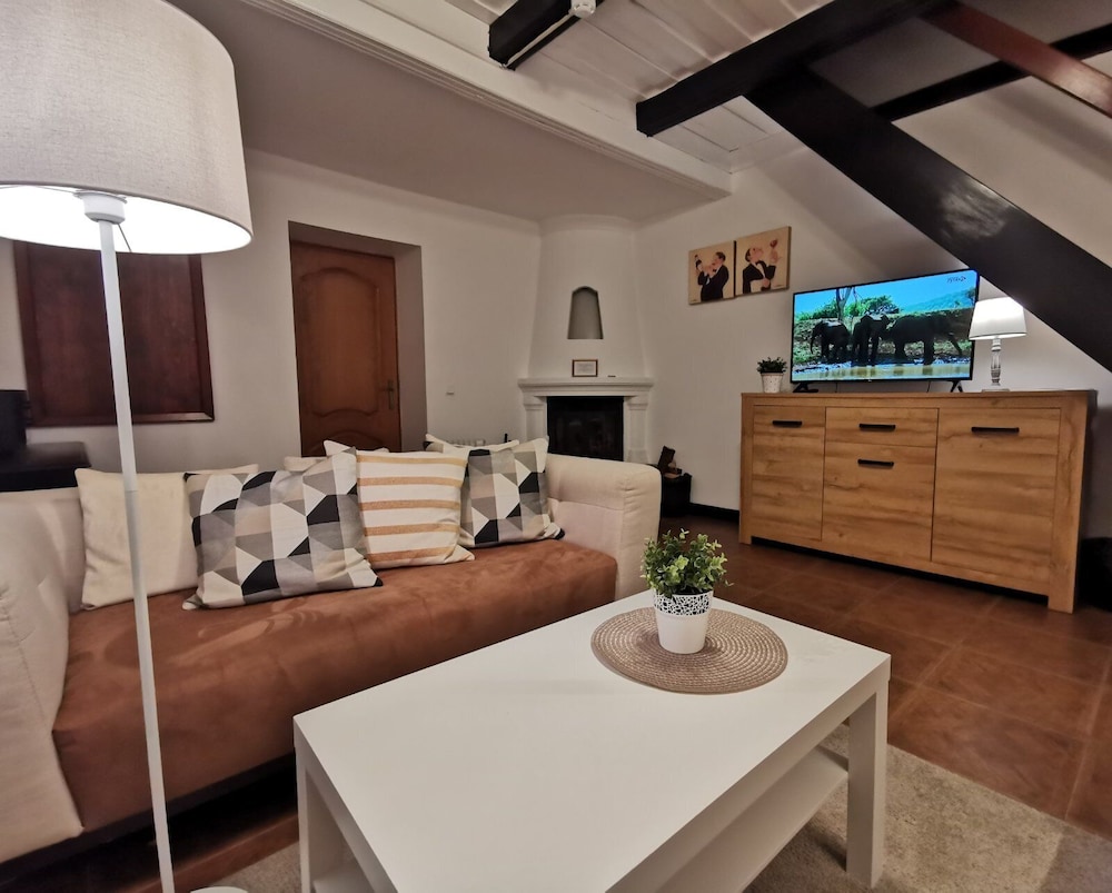 Deluxe Studio Suite, 1 Double Bed, Non Smoking photo 1