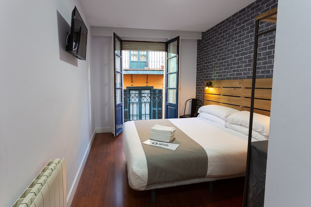 Superior Double Room - Photo 2