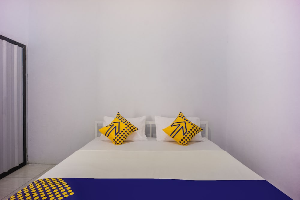 Double Room - Photo 9