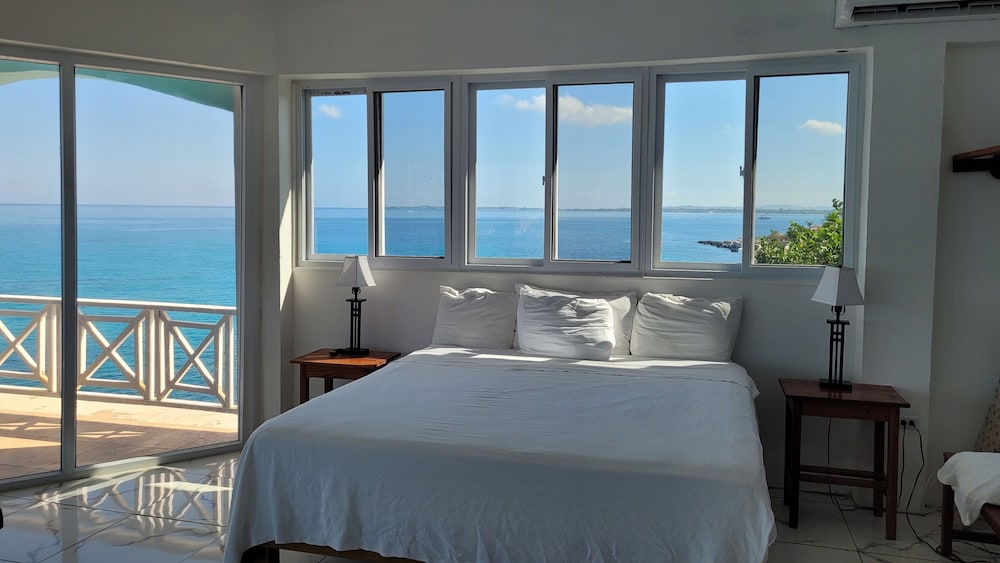 New Penthouse Suite: Room 19 photo 2