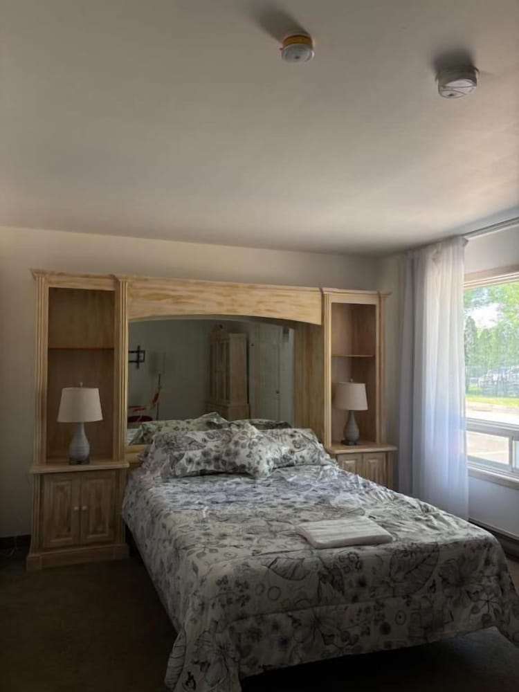Comfort Suite, Courtyard View photo 2