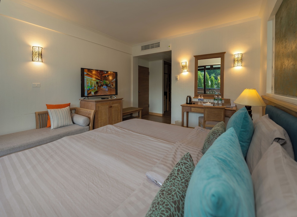 Deluxe Room - Photo 18