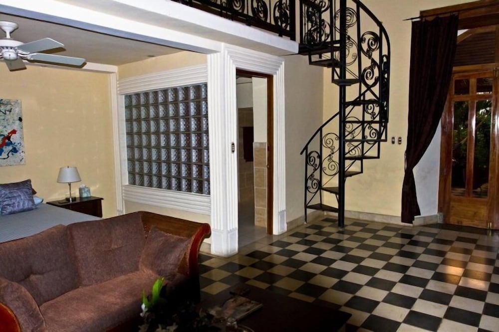 Family Suite, Multiple Beds, Garden View photo 1