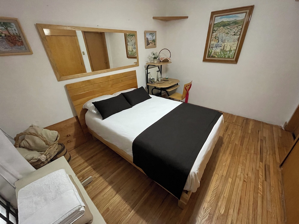 Classic Room, 1 Double Bed photo 2