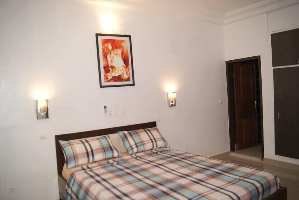 Comfort Room, 1 King Bed, Garden View (Bassam)
