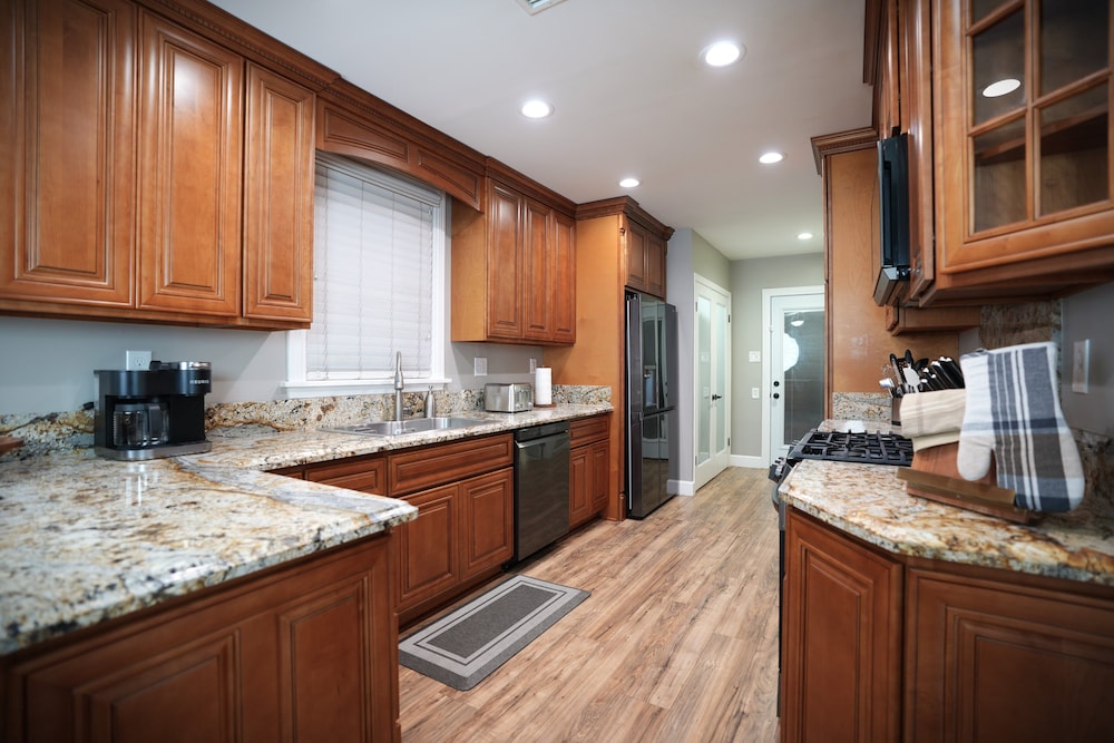 House, Multiple Beds, Pool Access, Pool View (Destination #51)