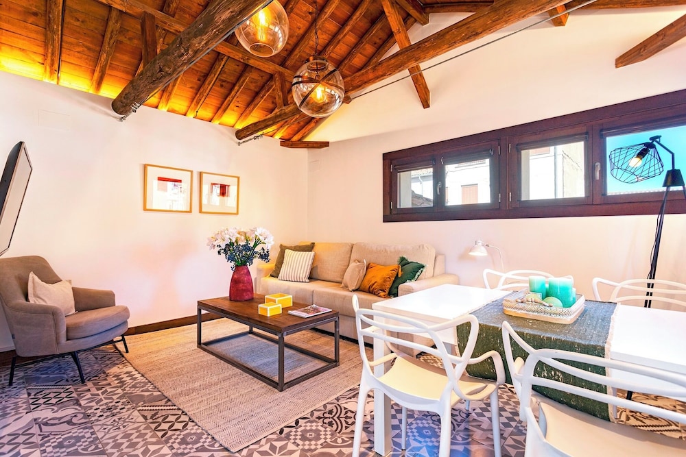 Apartment (1 Bedroom)