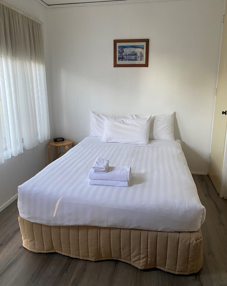 Standard Cabin photo 1