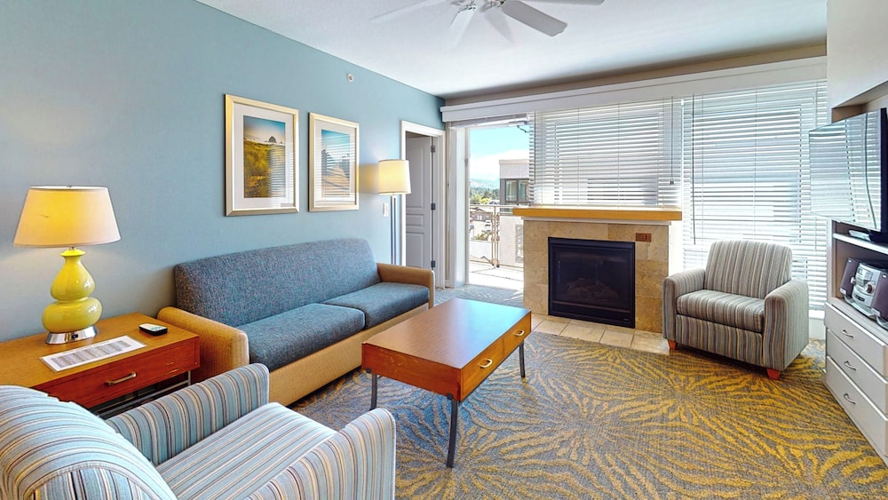 Deluxe Condo, 3 Bedrooms, Ocean View