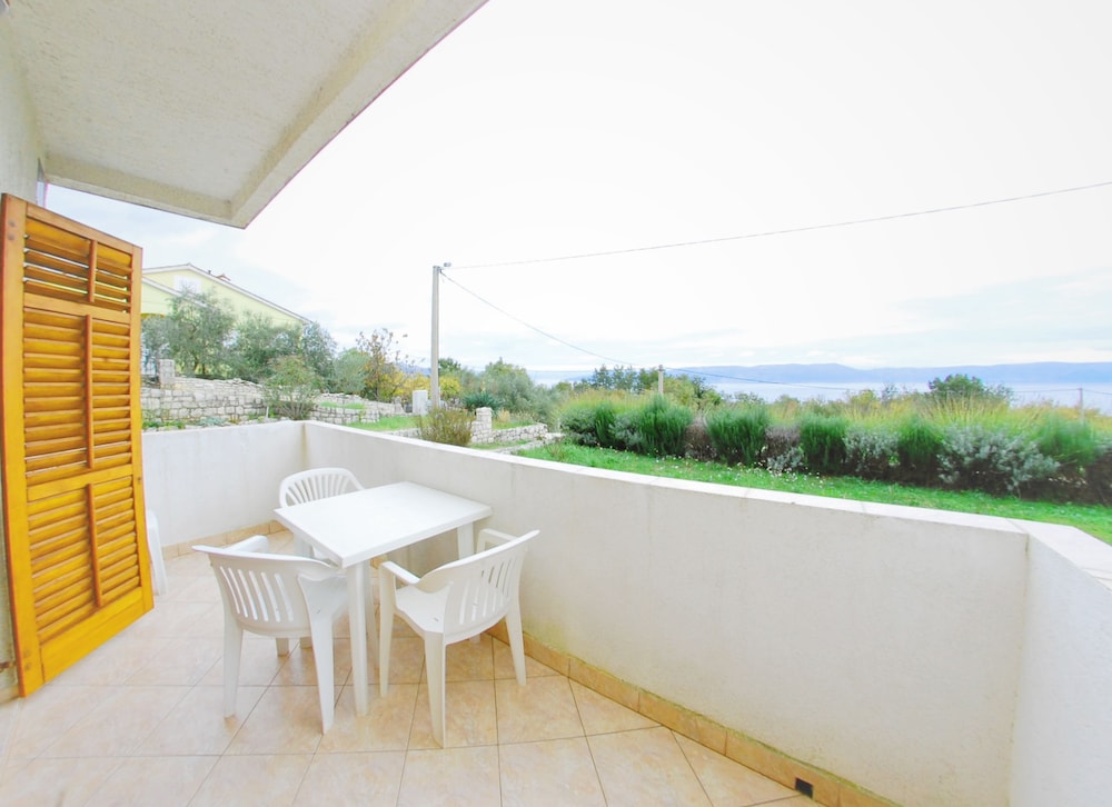 Apartment, Ground Floor (A2) photo 3
