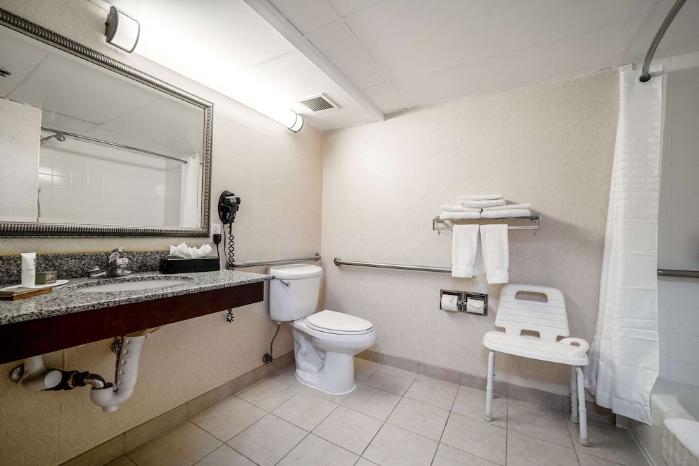 Room, 2 Queen Beds, Accessible, Non Smoking (Extended Stay) - Photo 5