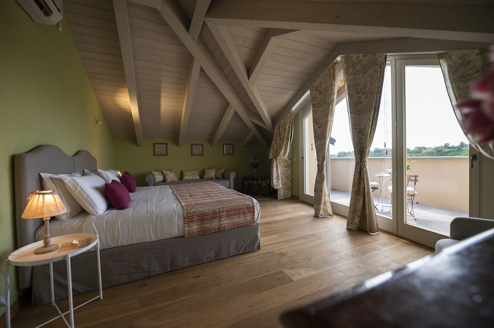 Luxury Villa photo 2