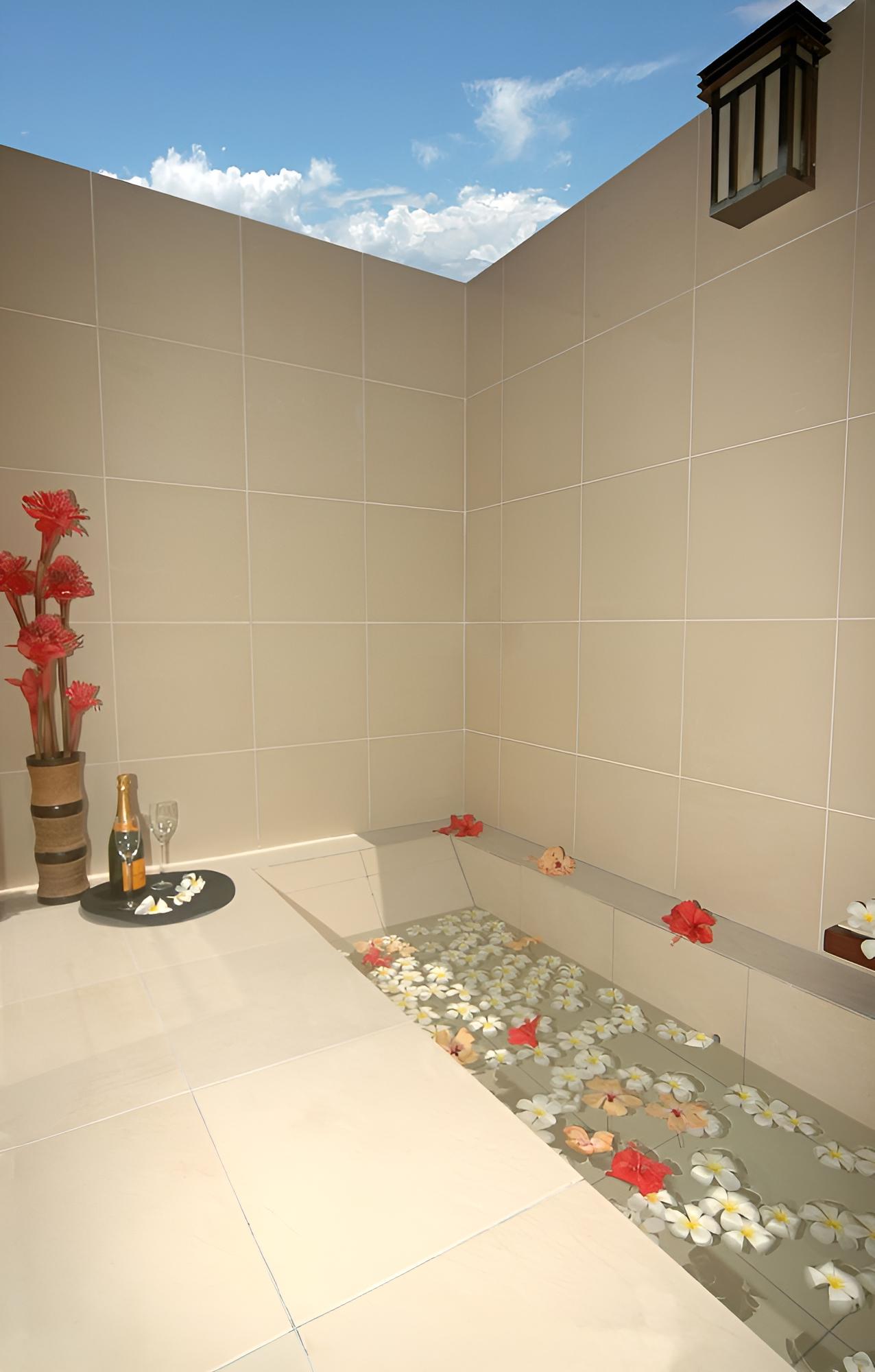 Luxury Villa, Multiple Beds photo 3
