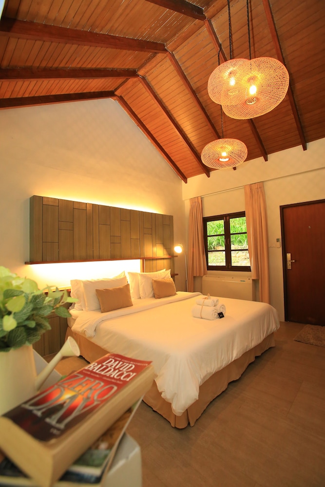 Ivory Room, Double bed