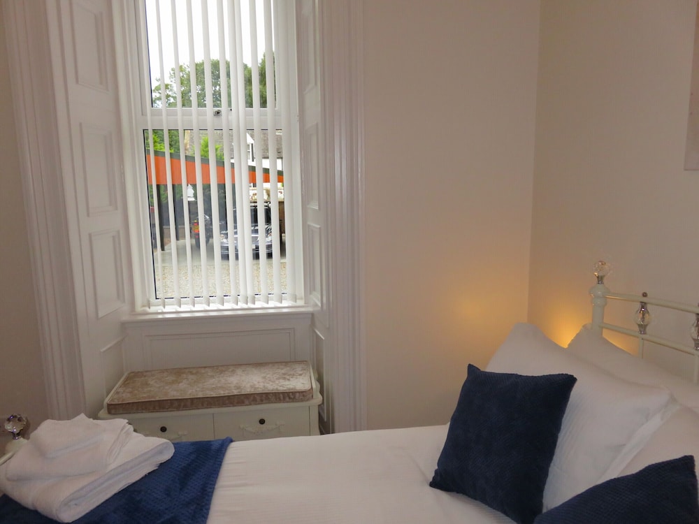 Classic Double Room, Ensuite, Courtyard View photo 3