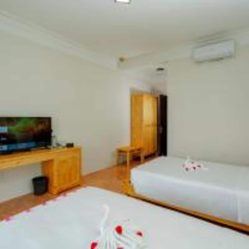 Superior Twin Room - Photo 10