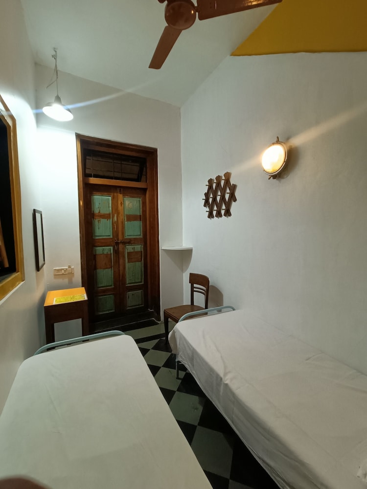 Basic Double Room - Photo 2