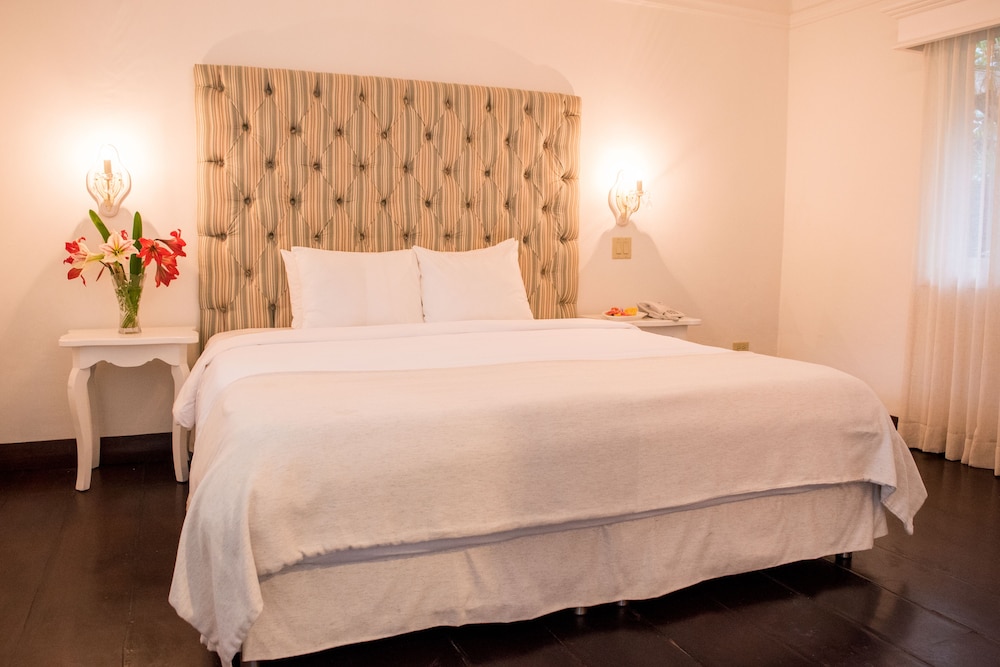 Deluxe Room - King