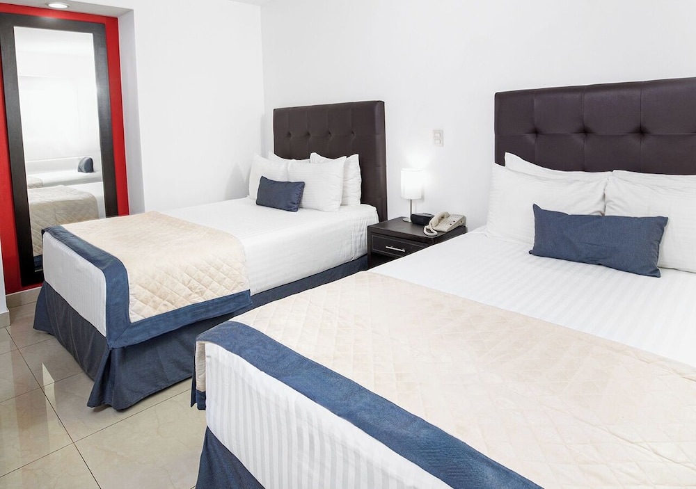 Standard Double Room, 2 Double Beds - Photo 5