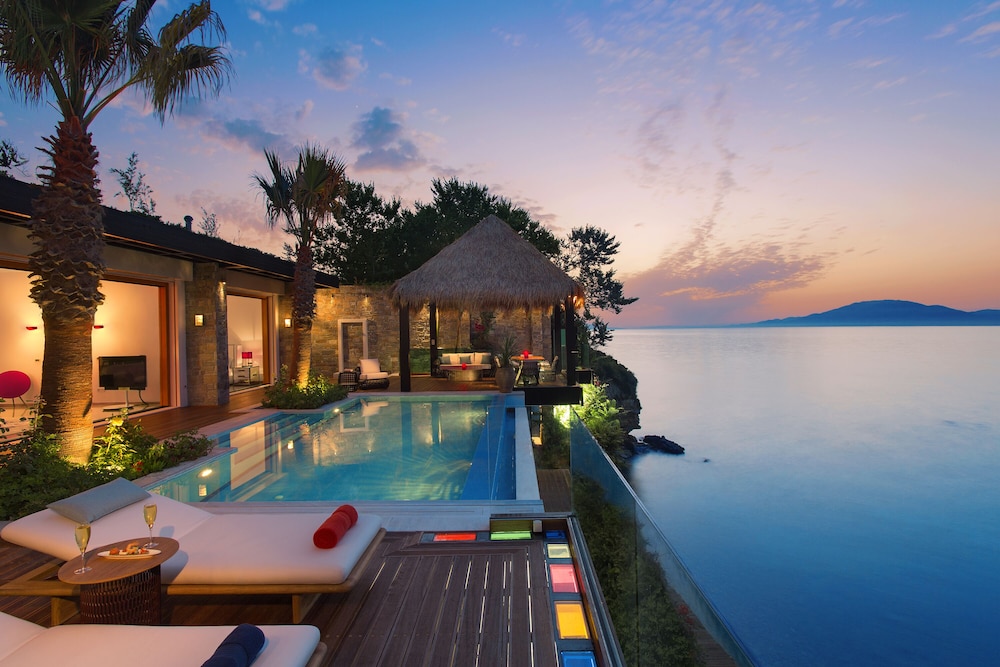 Royal Villa, 2 Bedrooms (Infinity)