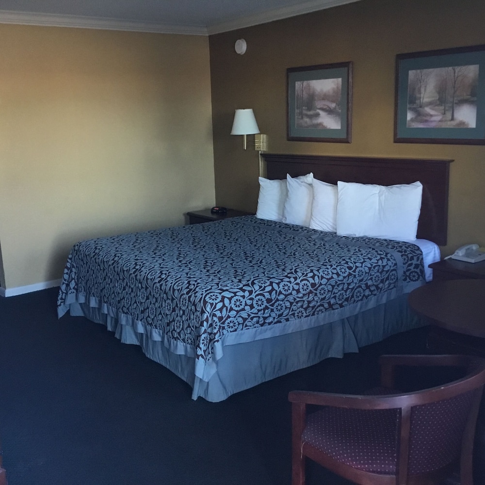 Basic Single Room photo 2