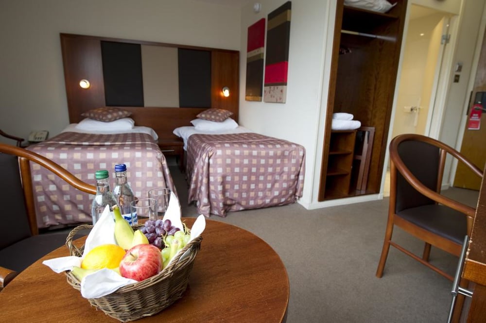 Large Double or Twin Room photo 3