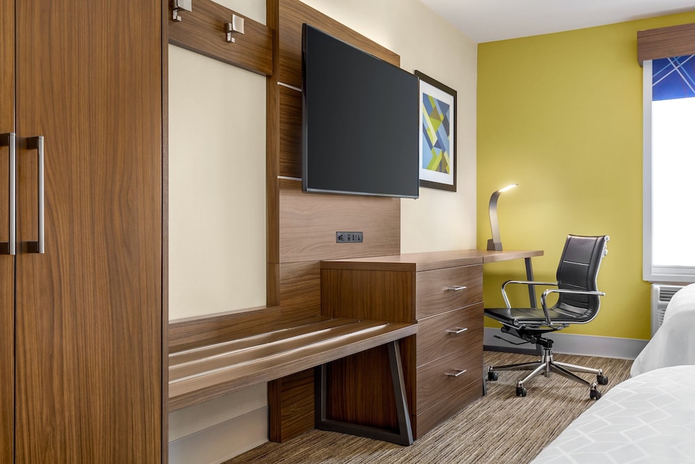 Suite, 1 King Bed (Extra Floor Space) - Photo 3