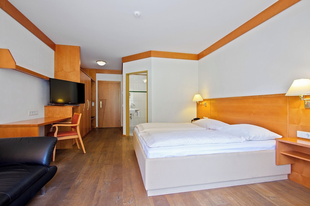 Business Single Room, Balcony photo 2