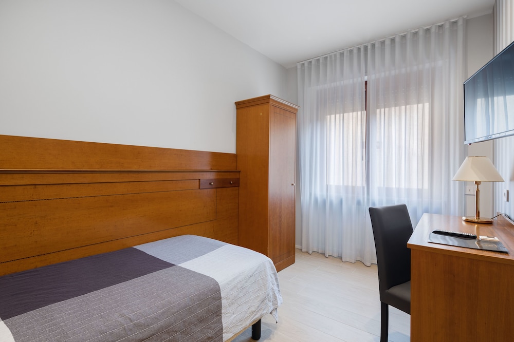 Single Room photo 3
