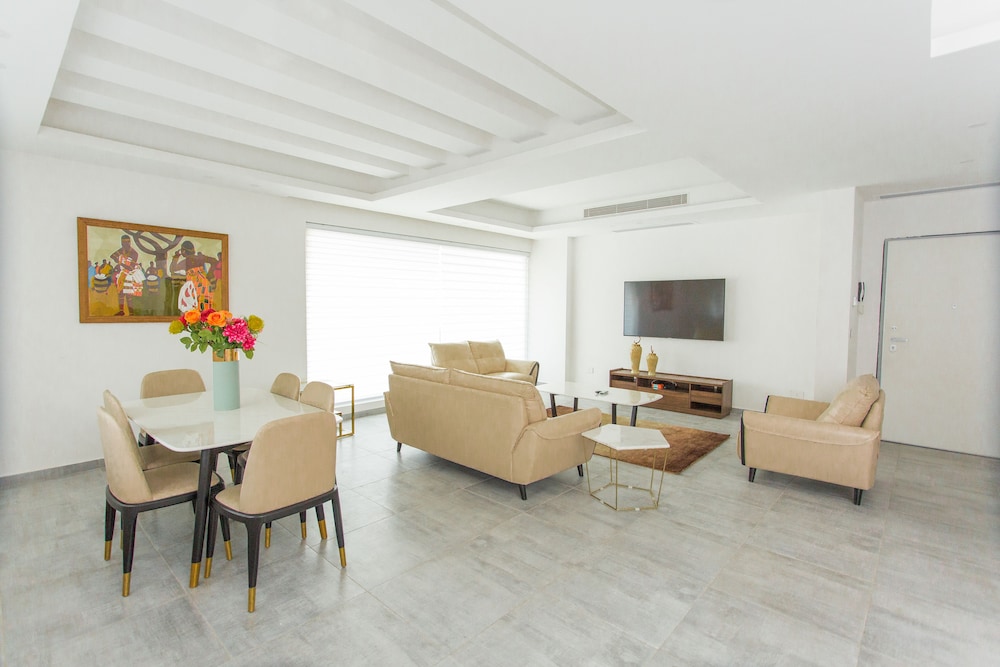 Exclusive Apartment, 2 Bedrooms, Ensuite - Photo 13