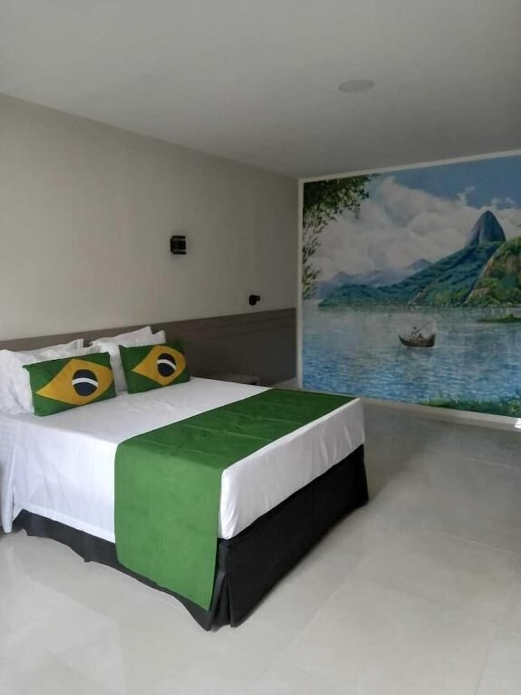 Standard Studio Suite, 1 Queen Bed photo 3