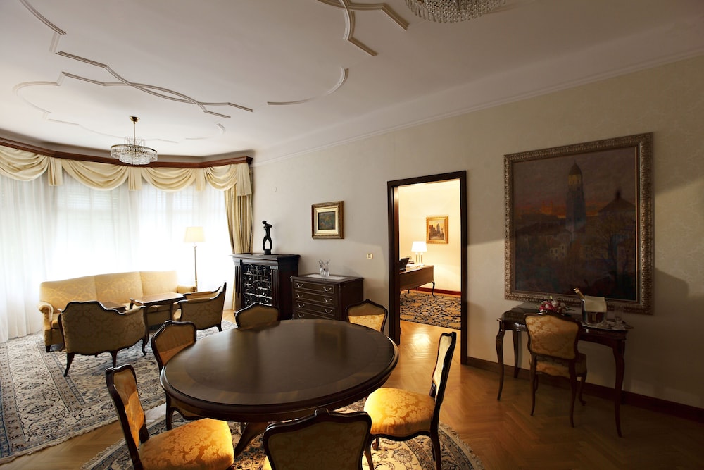 Presidential Suite, Balcony, Lake View photo 3
