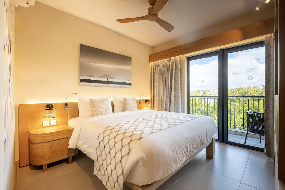 Comfort Room (River Facing)