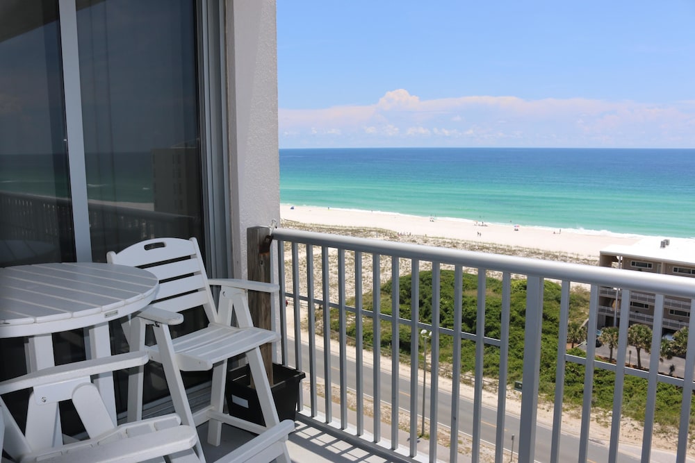 Condo, 3 Bedrooms photo 2