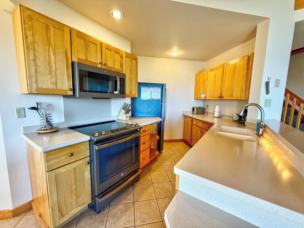 Quadruple Room (Ridge & River 1 Bedroom Condo w/ loft) photo 2