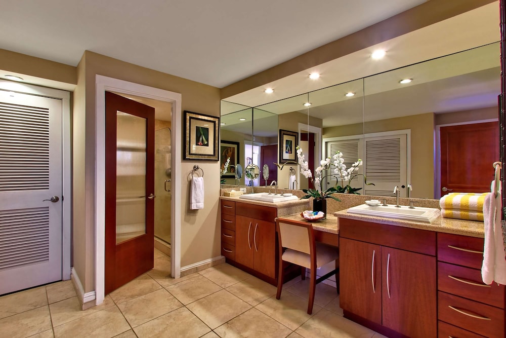 Premium Suite (1 Bedroom Ocean View) - Photo 16