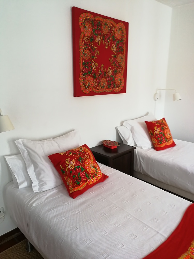 City Twin Room, 2 Twin Beds, Private Bathroom