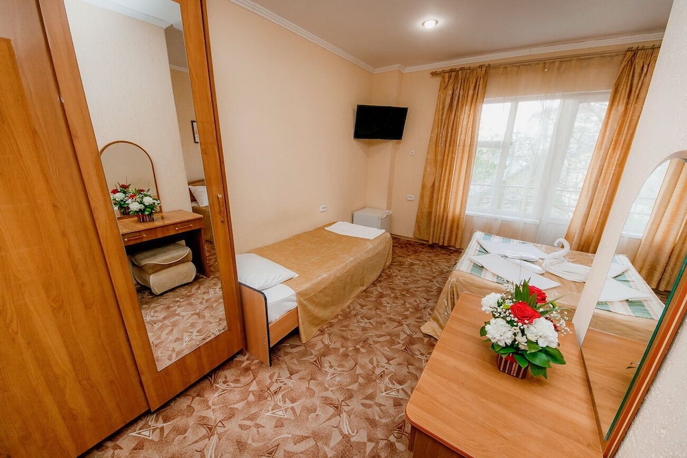 Standard Triple Room photo 1