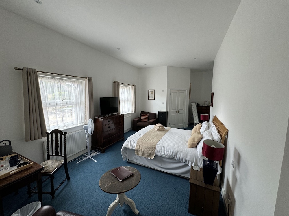 Double Room, Ensuite, Garden View (Large) photo 2