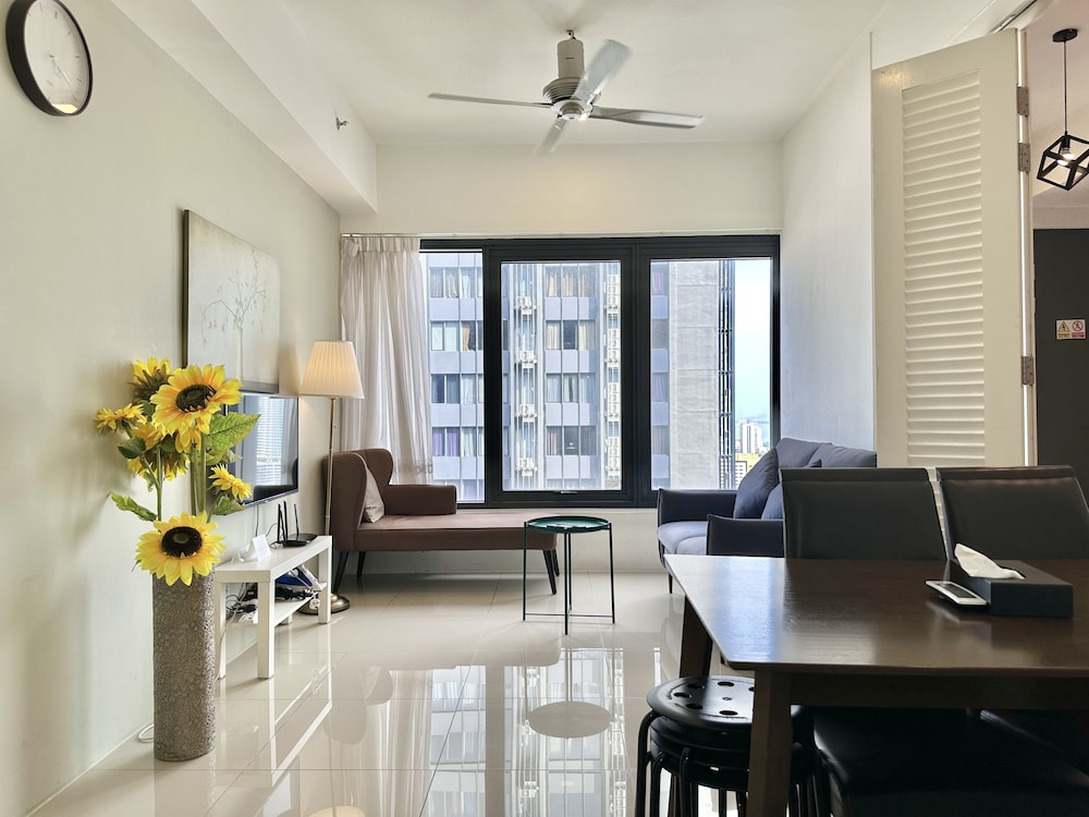 Family Apartment, 2 Bedrooms, City View